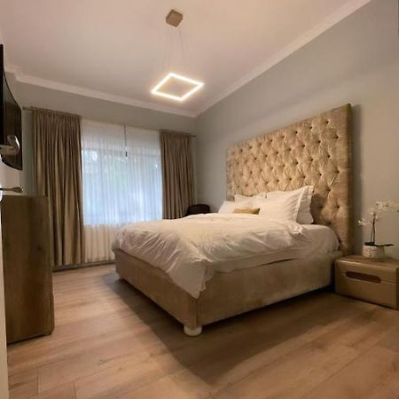 Casa Di David Villa Бузау Екстериор снимка