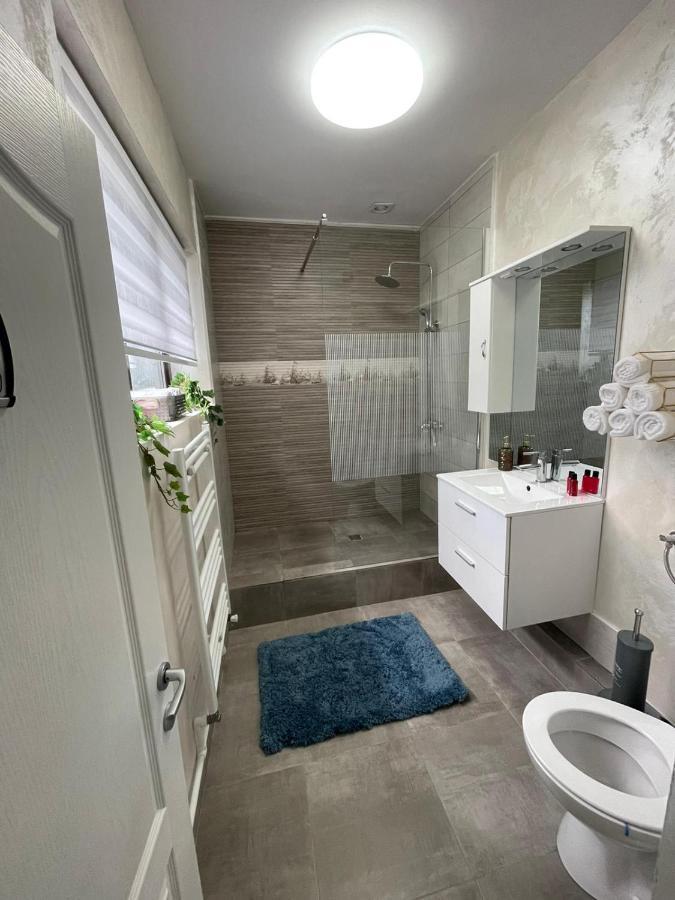 Casa Di David Villa Бузау Екстериор снимка