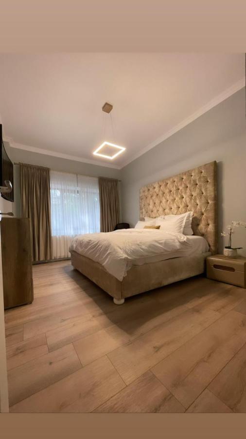 Casa Di David Villa Бузау Екстериор снимка